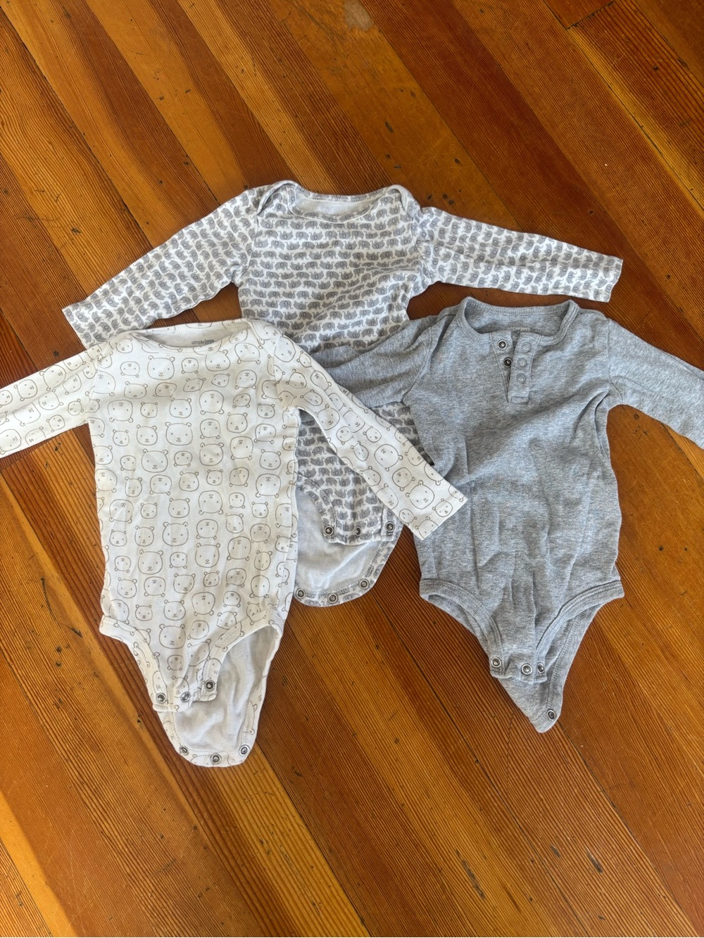 3 pack Carters baby onesies long sleeves 100% cotton